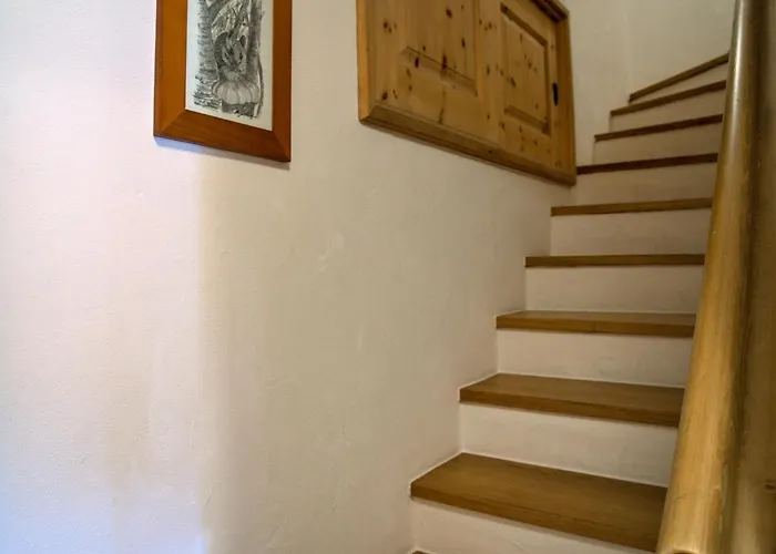 Chesa Polaschin B - B10 - By Interhome شقة *