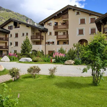 公寓 Chesa Polaschin B - B10 - By Interhome *