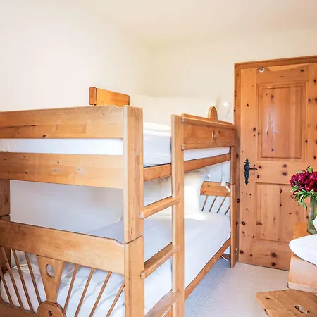 Chesa Polaschin B - B10 - By Interhome